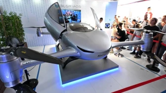 Yerli uçan araba AirCar İşte fiyatı...