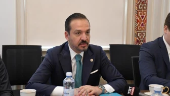 AK Parti'li Zorlu: Dilimiz sadece bir iletişim aracı değil, aynı zamanda bir uygarlık değeridir