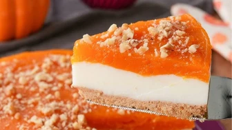 Balkabağı tatlısının muhallebi ile buluştuğu lezzeti mutlaka deneyin! İşte sadece 3 adımda yapabileceğiniz muhteşem tarif