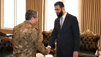 Kare biçimindeki gizemli nesne İsrail'de paniğe sebep oldu: Büyük bir felaket kapıda mı?