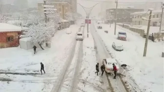 Şırnak'ta beklenen kar yağışı etkisini gösteriyor: Meteoroloji raporu açıklandı!