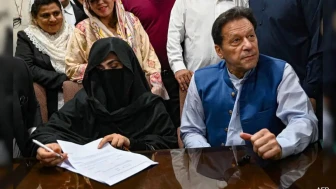 Pakistan'da yolsuzluk: Eski Başbakan İmran Han ve eşine hapis cezası