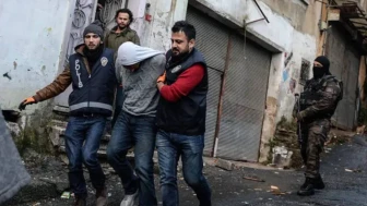 Cezaevinde bulunan 145 kişi tutuklandı, 22 kişi ise adli kontrol şartıyla serbest bırakıldı