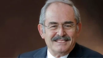 Eskişehir'in Yetiştirdiği Değer: Yılmaz Büyükerşen Siyaseti Bıraktı