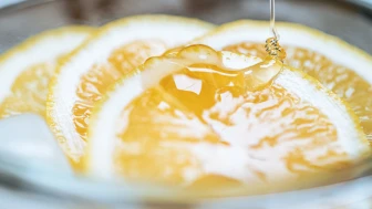 Asırlardır kullanılan öksürük ilaçları gerçekten etkili mi? Uzmanlardan uyarı: Kullanırken bu detaylara dikkat!