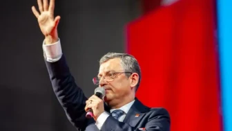 Özgür Özel Avrupa'ya ağlamaya devam ediyor: Bu kez Fransızlara konuştu! Destekler yetersiz!