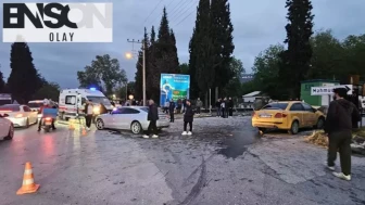 Sapanca'da taksi ile otomobil çarpıştı: 6 kişi yaralandı
