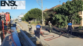 Kocaeli'de metruk bina ateşe verildi