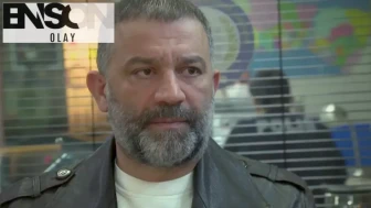 Şevket Çoruh’un eşi güzelliğiyle büyüledi