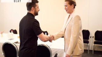 Ukrayna Devlet Başkanı Zelenskiy ile Danimarka Başbakanı Frederiksen, Lahey’de bir araya geldi