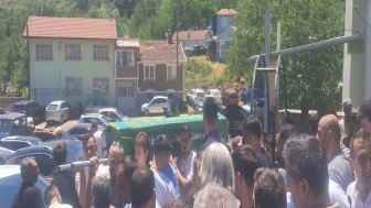 Baraj gölünde cesedi bulunan 2 çocuk babası toprağa verildi