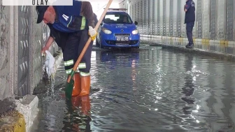 Erzurum'da sağanak etkili oldu, alt geçitler suyla doldu