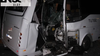 Antalya'da 3 midibüsün karıştığı kazada 6 kişi yaralandı