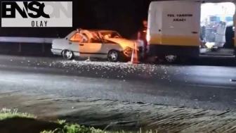 Otomobil, yol bakım aracına çarptı: 1'i ağır 5 yaralı