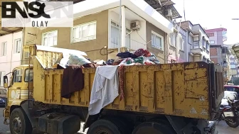 Evden 6 kamyon çöp çıktı