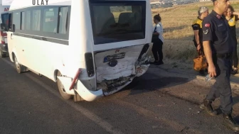 Otomobil, minibüse arkadan çarptı: 1 ölü