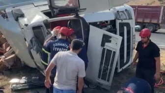 Osmaniye’de Tır Şarampole Devrildi: Sürücü Yaralandı