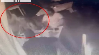 Eğlence mekanında arkasından yaklaştığı kadının başını masaya vurdu