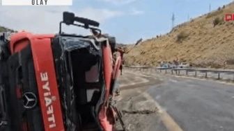 Yangına giden itfaiye aracı devrildi: 1 itfaiyeci öldü