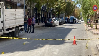 Havaya atıp açıp gelen polisi yaralayan şüpheli, vurularak etkisiz hale getirildi