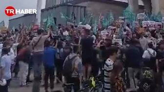 Leman Dergisine tepki çığ gibi: Binlerce kişi Taksim Cami önünde toplandı: Tekbir sesleri Taksim'i inletti! -