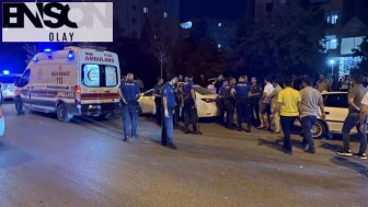Yer: Gaziantep! 3 otomobilin karıştığı kazada ortalık savaş alanına döndü: 6 yaralı, 12 gözaltı