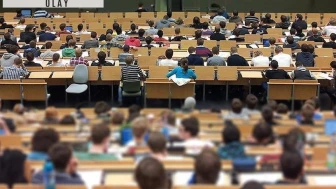 Üniversite öğrencilerine kötü haber! Katkı payı ve harçlar zamlandı