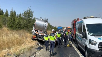 Tekirdağ'da kamyon ile otomobil çarpıştı: 4 ölü
