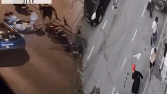 Gaziosmanpaşa'da yaşanan kavgalar kameraya takıldı