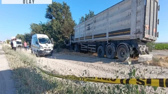 Yanan TIR'ın şoförü öldü