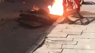 Kağıthane'de yeraltı elektrik kablolarında patlama