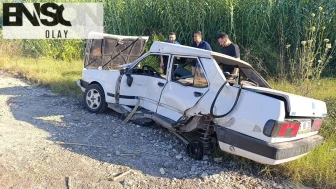 Manavgat'ta Tofaş midibüsle çarpıştı: 1 kişi yaralandı
