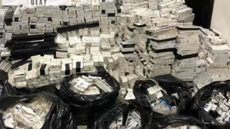 Adana'da tankerden binlerce paket kaçak sigara çıktı