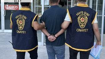 Markete bıçakla girip gasbetti