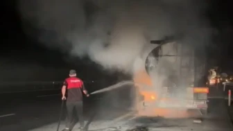 Tankerde çıkan yangın söndürüldü