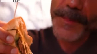 Ünlü şefin hamburgeri fiyatıyla dudak uçuklattı!