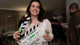 Var Bunlar Burcu: Samet'in Sevgilisi Rolünde Hangi Oyuncu Yer Alıyor?