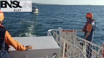 Beykoz açıklarında alabora olan teknedeki bir kişiyi arama çalışmaları sürüyor