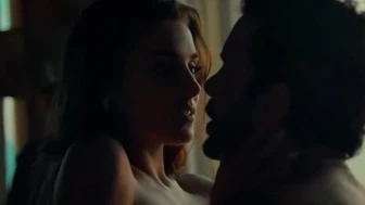 Barış Arduç ve Hande Erçel'in sahneleri gündem olmuştu! Gupse Özay'dan açıklama geldi