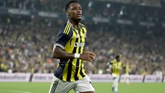 Fenerbahçe’de Yıldız İsimli Oyuncudan Kötü Haber Geldi: Forma Şansı Yok!