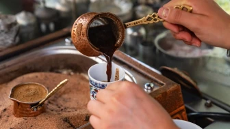 Yapılan bir araştırmada, günde 2 fincan içenlerin kalp riskini azalttığı ortaya çıktı!