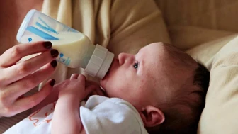 Nestle, bebek mamalarında tokisin riskine karşı geri çağırma yapıyor