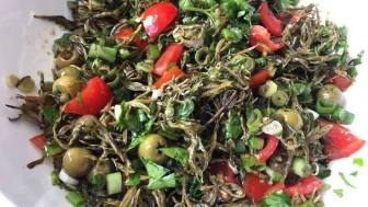 Güneydoğu Mutfağının Gözdesi: Zahter Salatası Tarifi ve Püf Noktaları