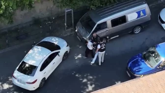Sadece 13 yaşında olan bir genç, çaldığı minibüslerle İstanbul'un sokaklarında tur attı!