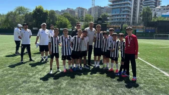 Tatvan Beşiktaş Futbol Okulu, Türkiye Gençler Futbol Şampiyonası'nda ikinci oldu!