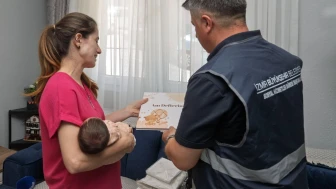 İzmir'den 'Anneye yalnız değilsin, bebeğe hoş geldin' desteği