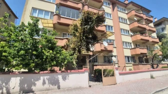 Eskişehir'de ilginç bir olay: Apartmanın çatı kapısı gizemli bir şekilde kayboldu!