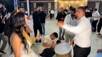 Iğdır'da Davuluyla Sıra Dışı Performans Sergileyen Müzisyen Şaşırttı