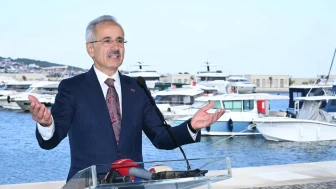 Bakan Uraloğlu, Denizcilik Ödemelerinde Yenilikçi Bir Sistemi Duyurdu