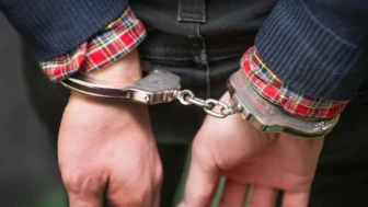 Gaziantep'te uyuşturucu operasyonu : 50 kök kenevir ele geçirildi, 2 şüpheli gözaltında